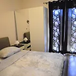 Schoene In Strandnaehe By Interhome アパート Vinišće