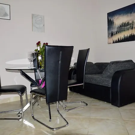 Schoene In Strandnaehe By Interhome * Vinisce