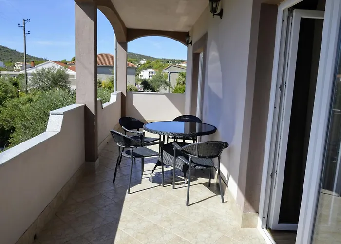 Apartament Schoene In Strandnaehe By Interhome