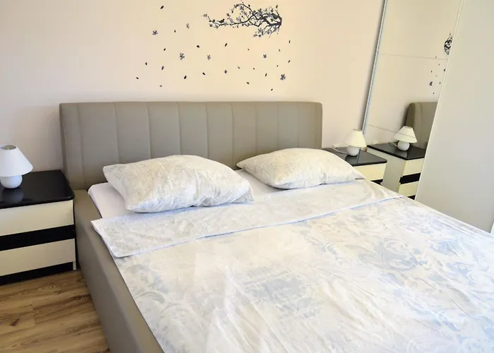 Schoene In Strandnaehe By Interhome *