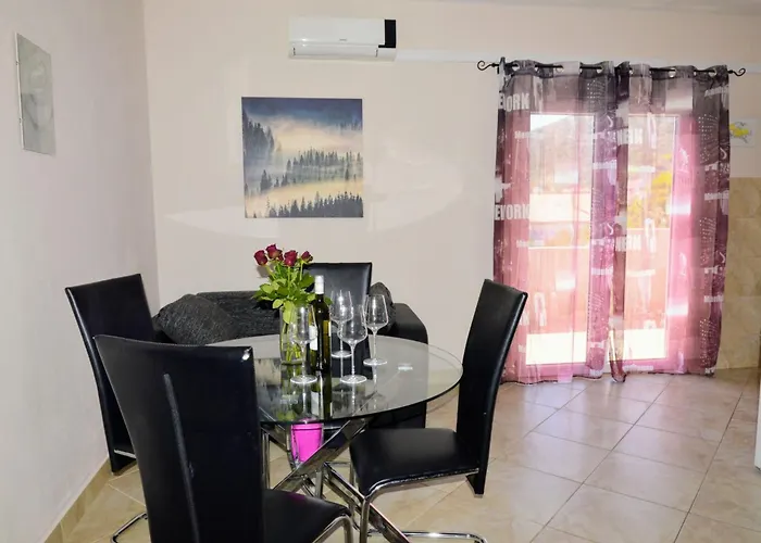 Schoene In Strandnaehe By Interhome Apartament