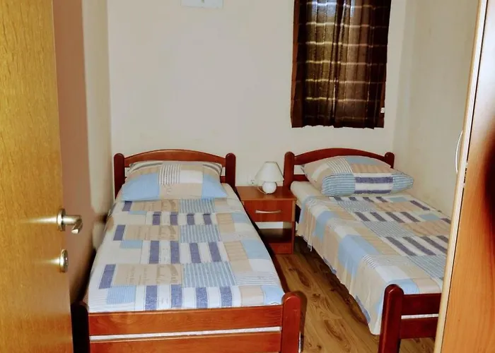 Apartament Schoene In Strandnaehe By Interhome